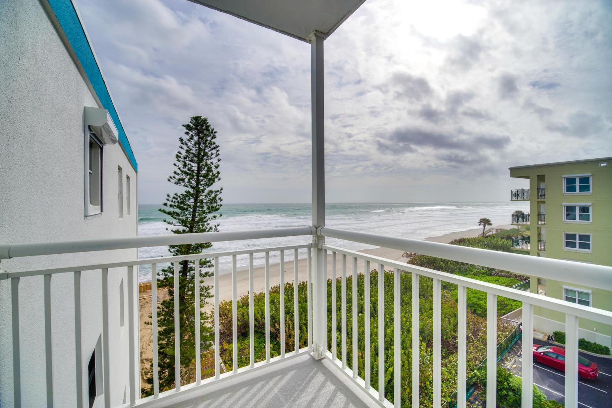 Pet-Friendly Satellite Beach Condo With Balcony! Exteriér fotografie